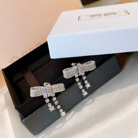 Great performance during spring and summer Earrings 2023SS MIU MIU Miu Miu Great performance during spring and summer Earrings 2023SS MIU MIU Miu Miu